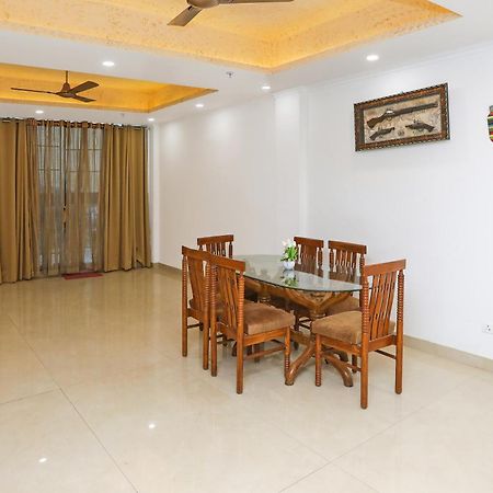 Collection O Residency Near Dwarka Sector 21 Metro Station Hotel Kapas Hera Exterior photo
