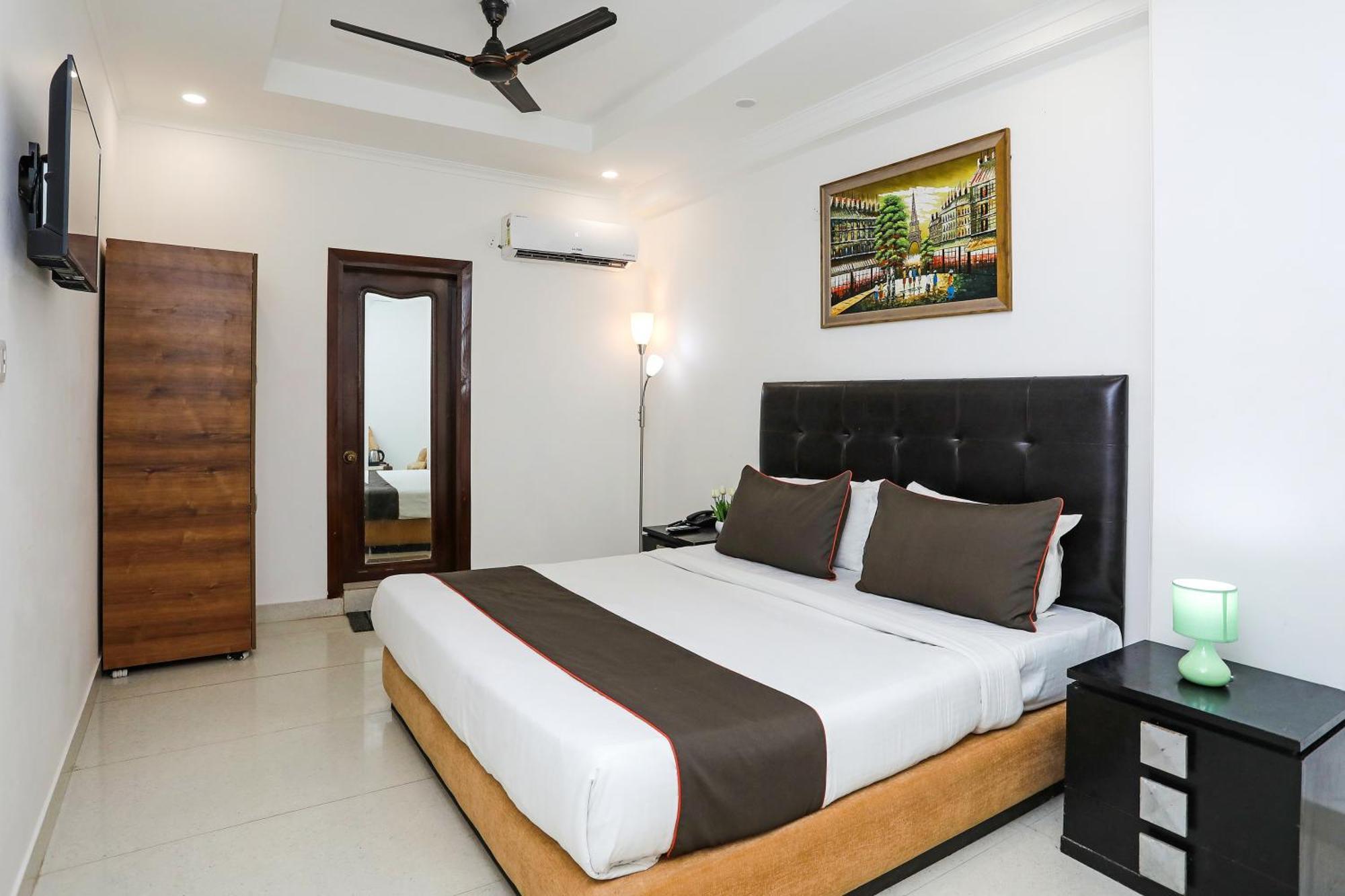 Collection O Residency Near Dwarka Sector 21 Metro Station Hotel Kapas Hera Exterior photo