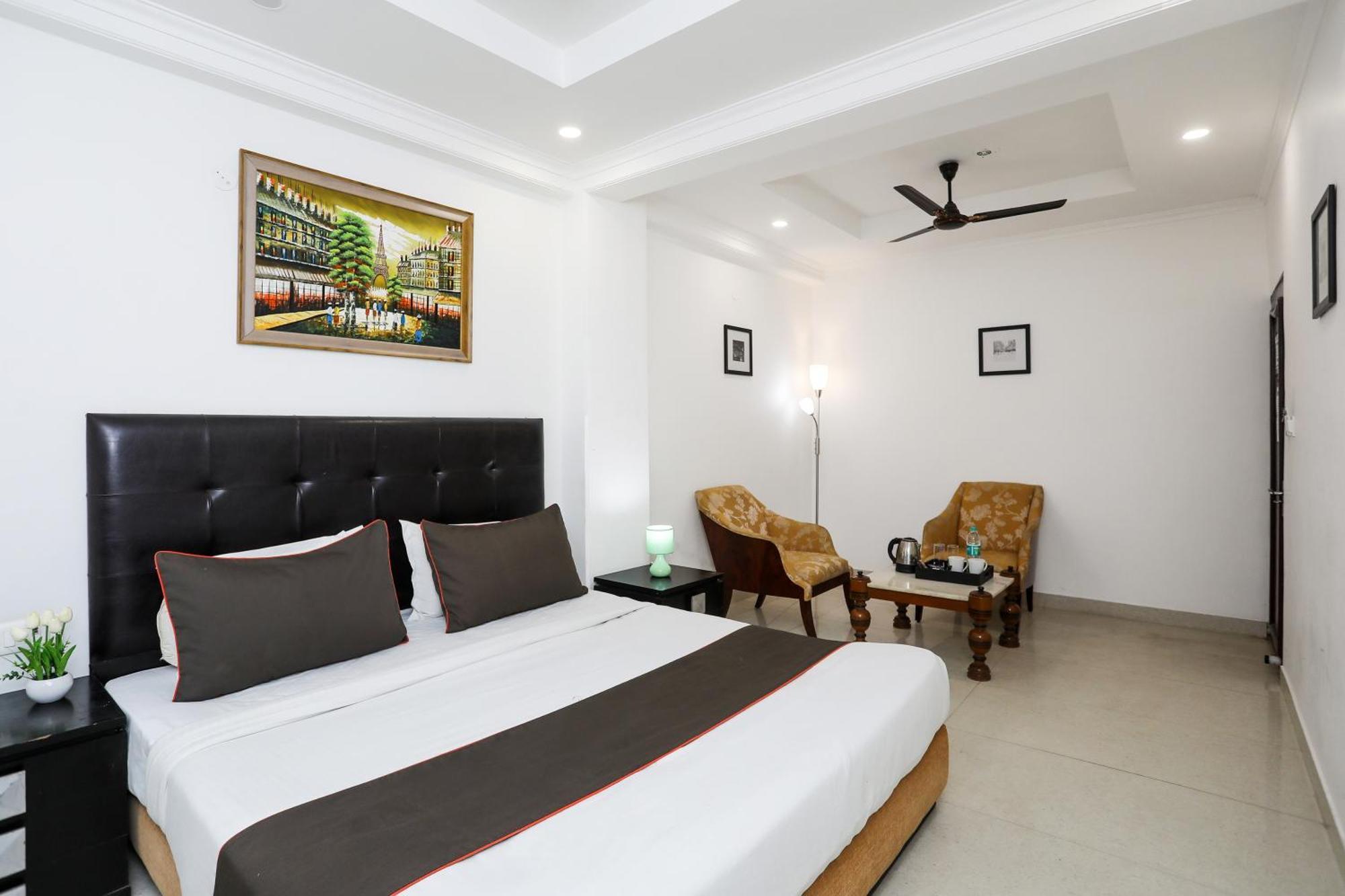 Collection O Residency Near Dwarka Sector 21 Metro Station Hotel Kapas Hera Exterior photo