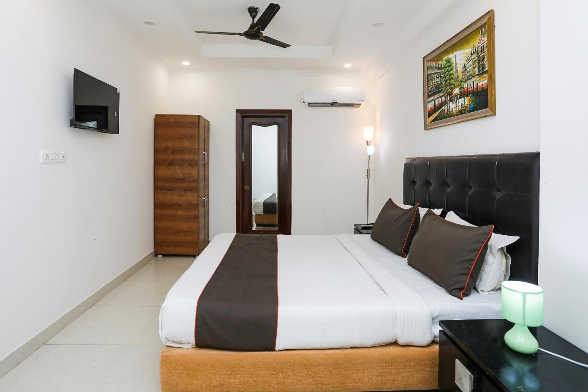Collection O Residency Near Dwarka Sector 21 Metro Station Hotel Kapas Hera Exterior photo