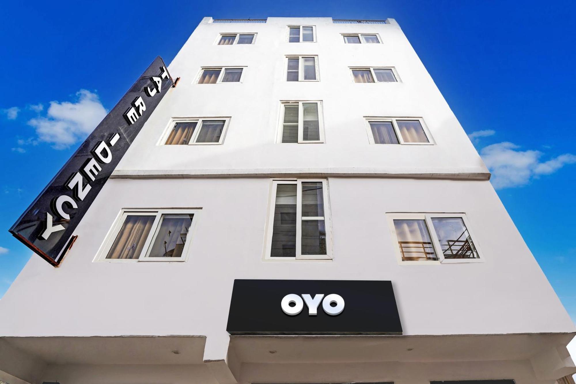Collection O Residency Near Dwarka Sector 21 Metro Station Hotel Kapas Hera Exterior photo