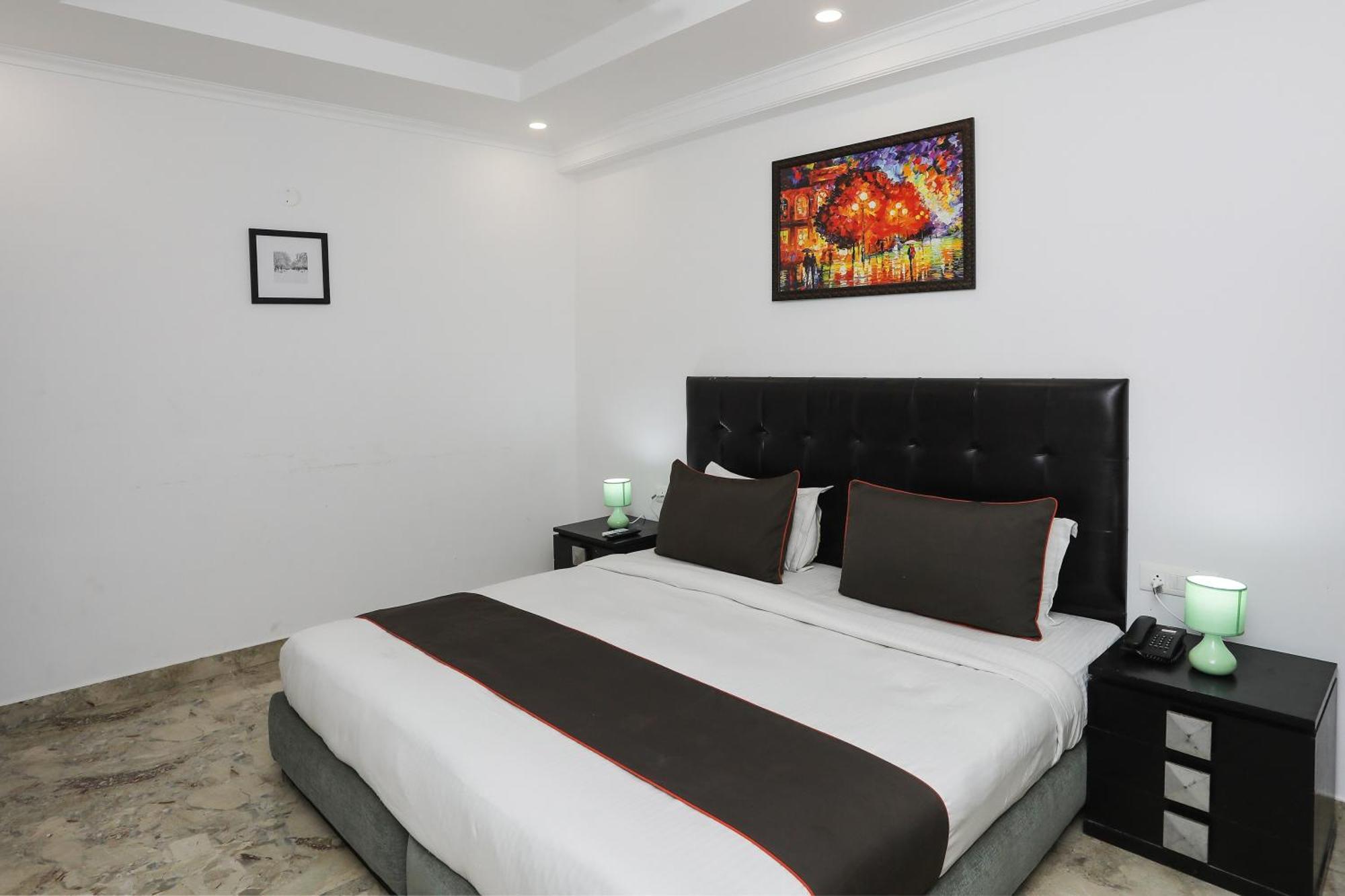 Collection O Residency Near Dwarka Sector 21 Metro Station Hotel Kapas Hera Exterior photo