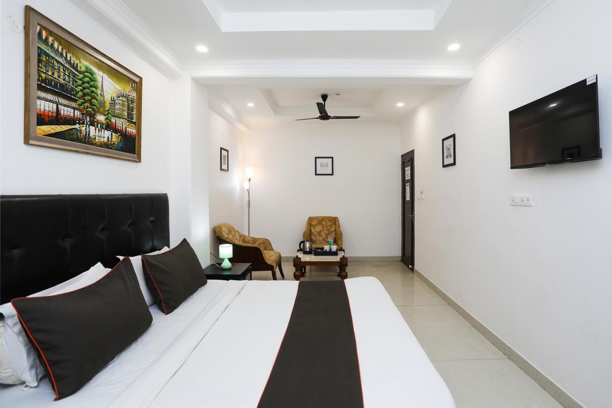 Collection O Residency Near Dwarka Sector 21 Metro Station Hotel Kapas Hera Exterior photo
