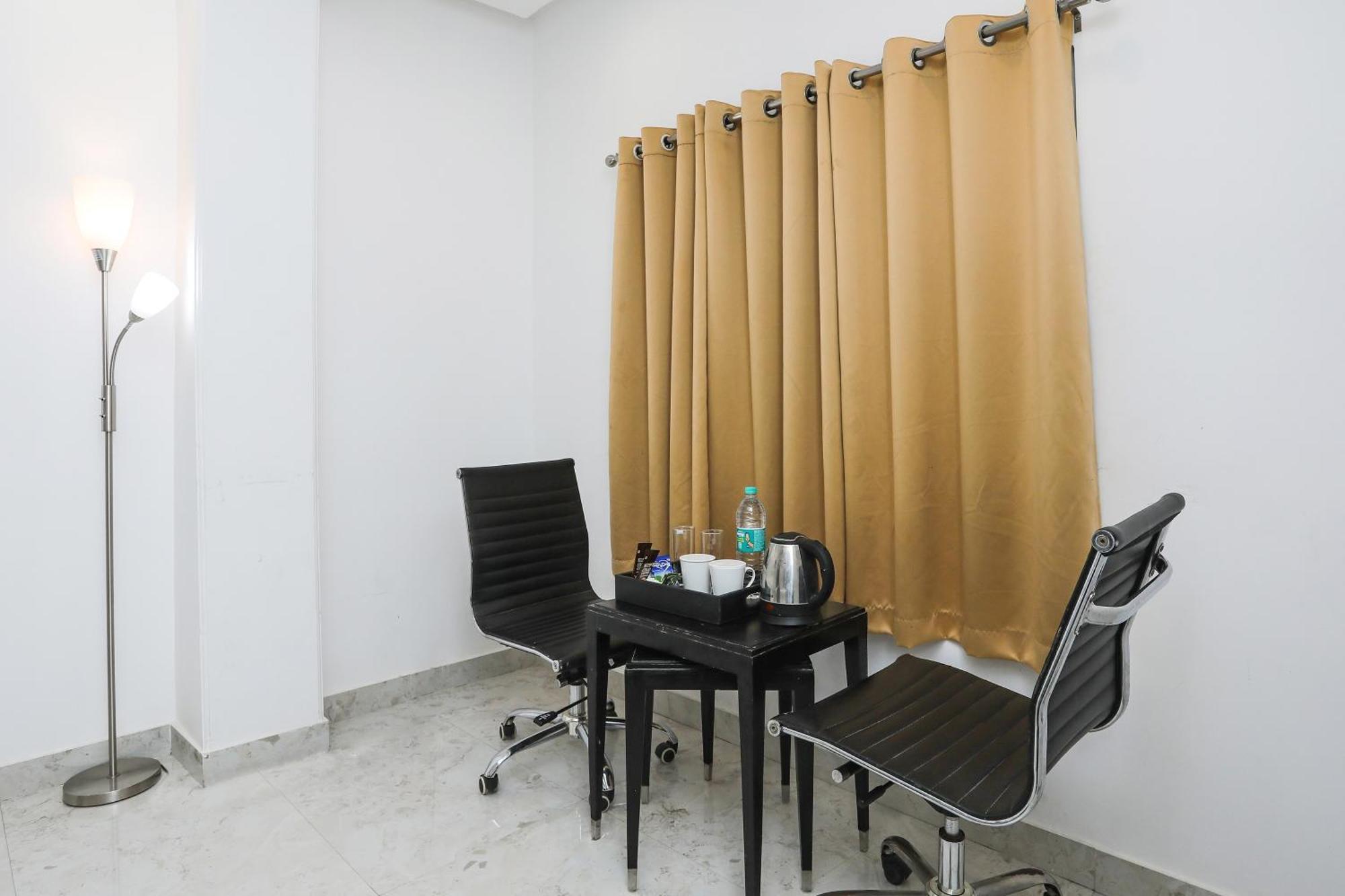 Collection O Residency Near Dwarka Sector 21 Metro Station Hotel Kapas Hera Exterior photo